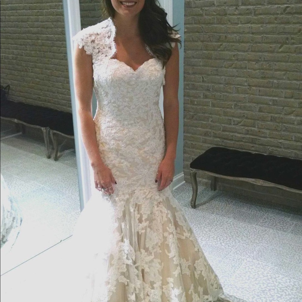 Brand new wedding gown Never altered never used! - Picture 2 of 5